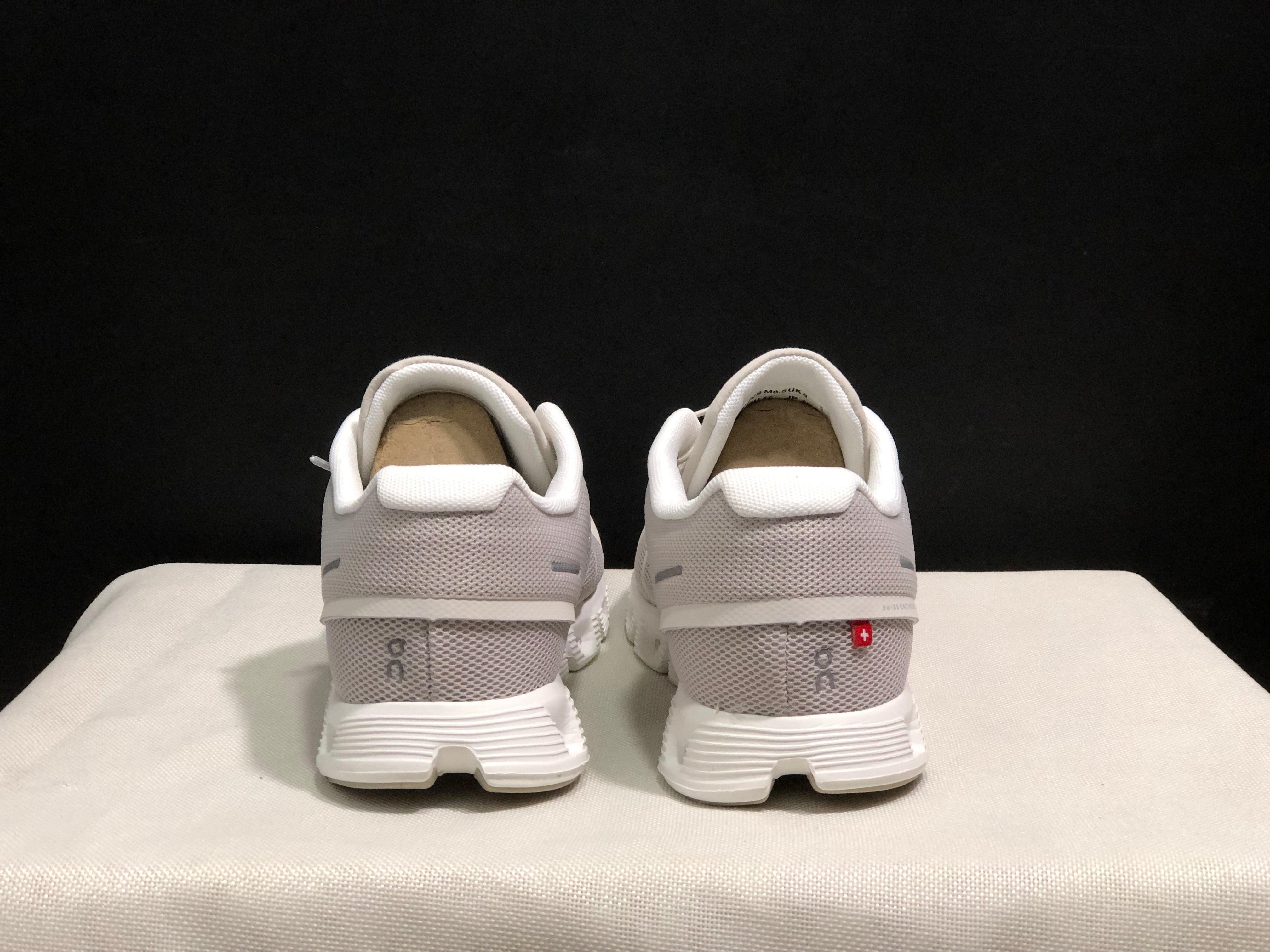 On Cloud 5 Pearl White