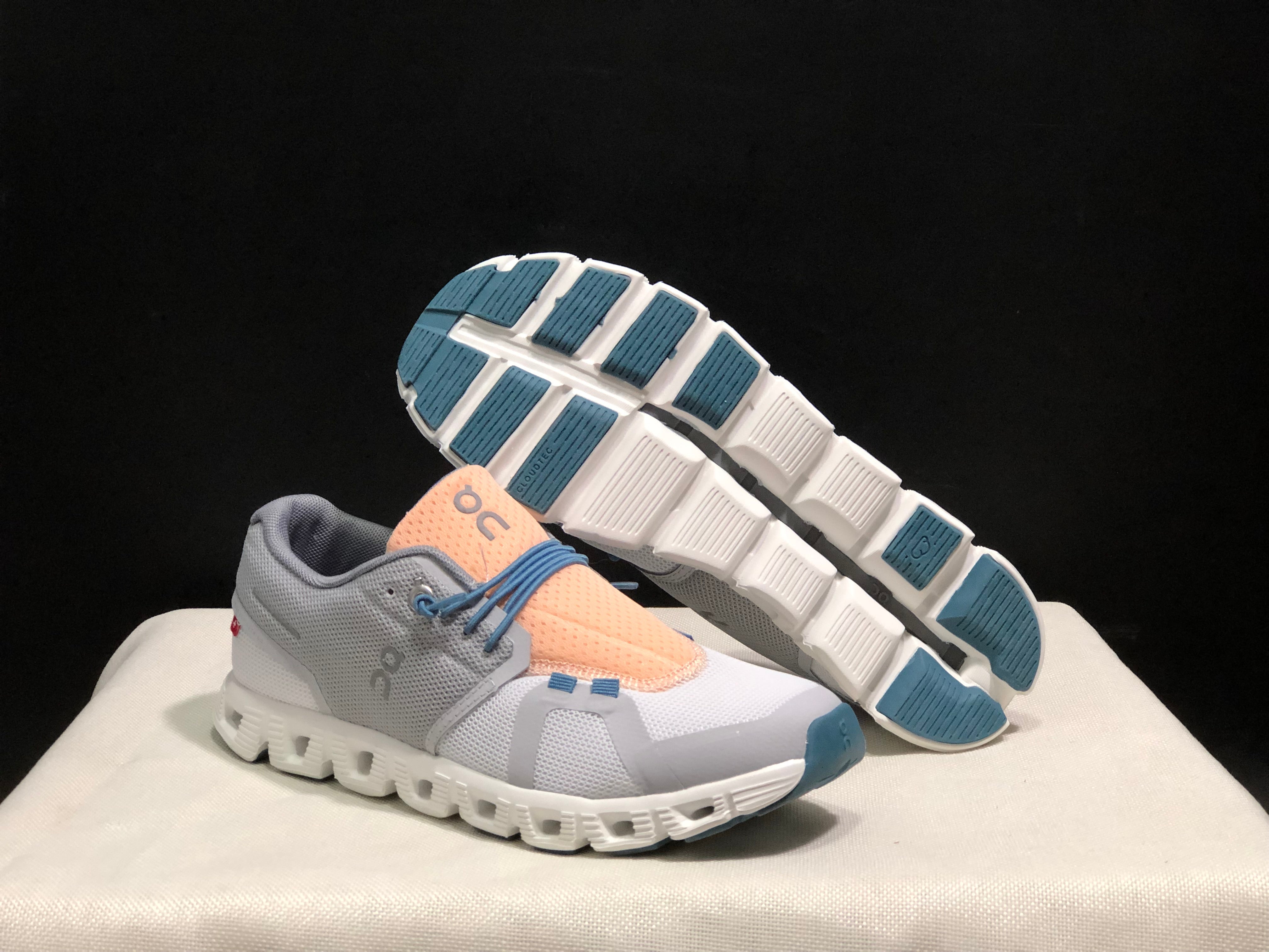 On Cloud 5 Glacier gray + natural white