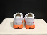 On Cloud 5 Mist white + burnt orange