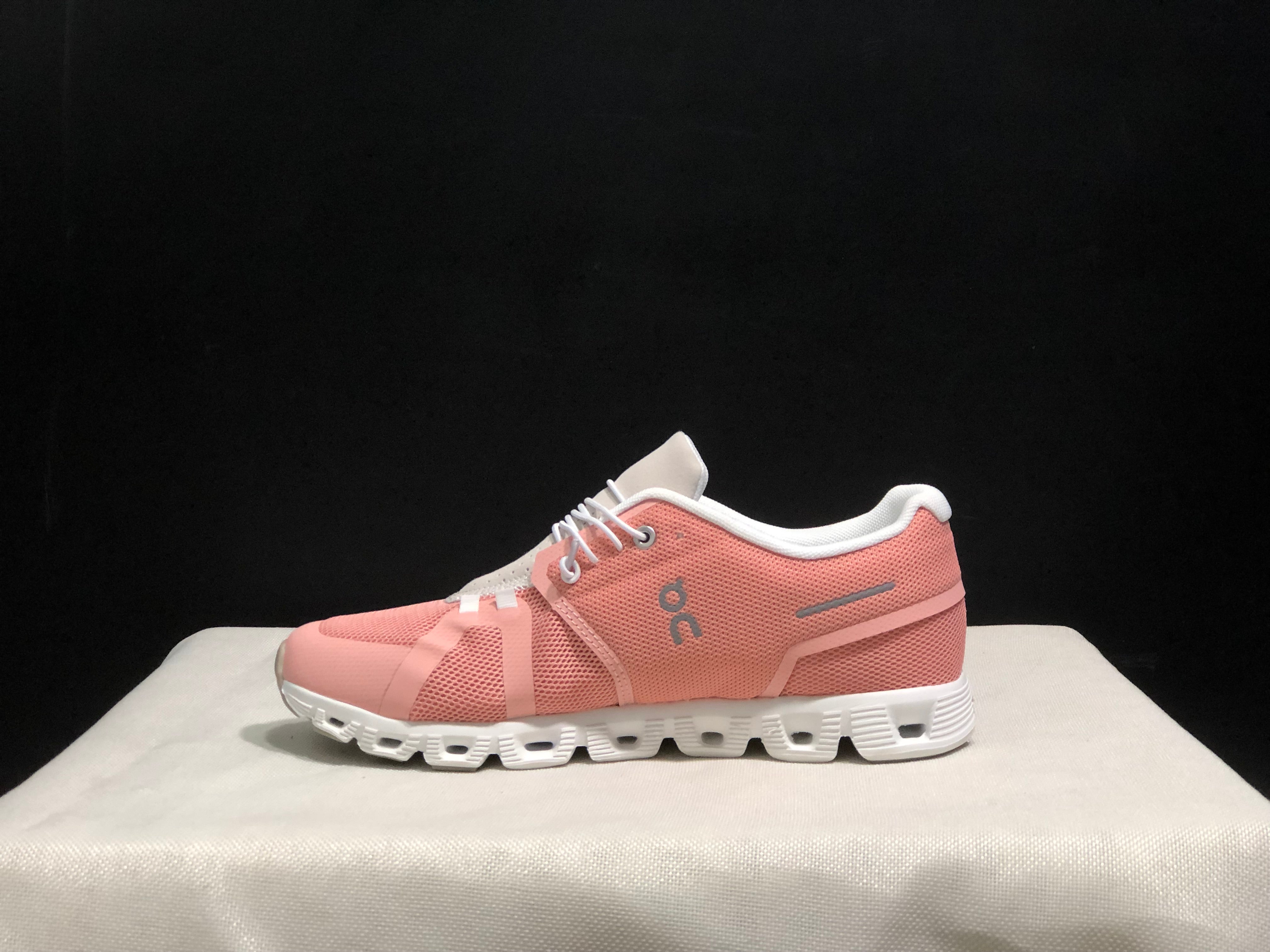 On Cloud 5 Rose pink + shell pink
