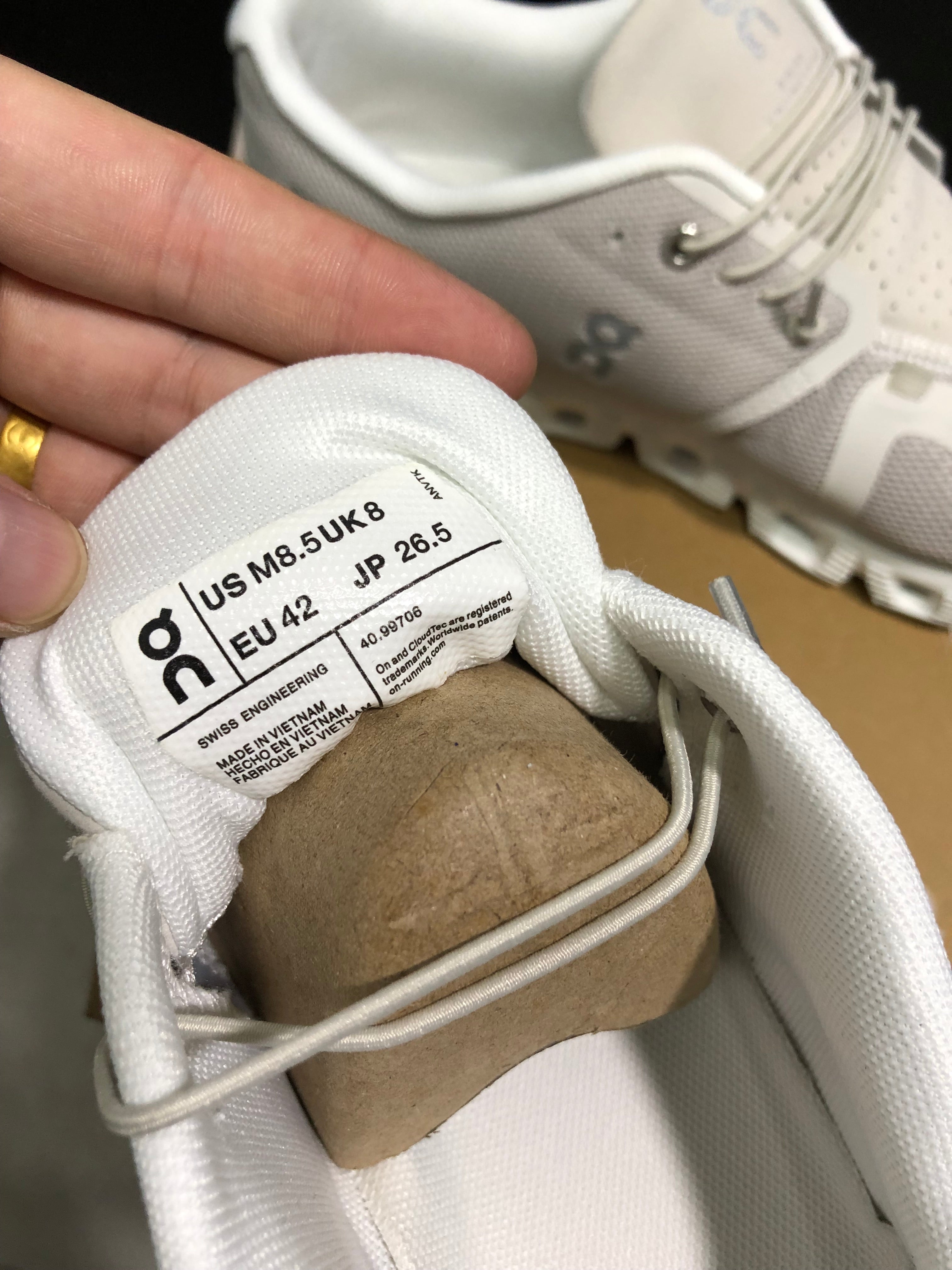On Cloud 5 Pearl White