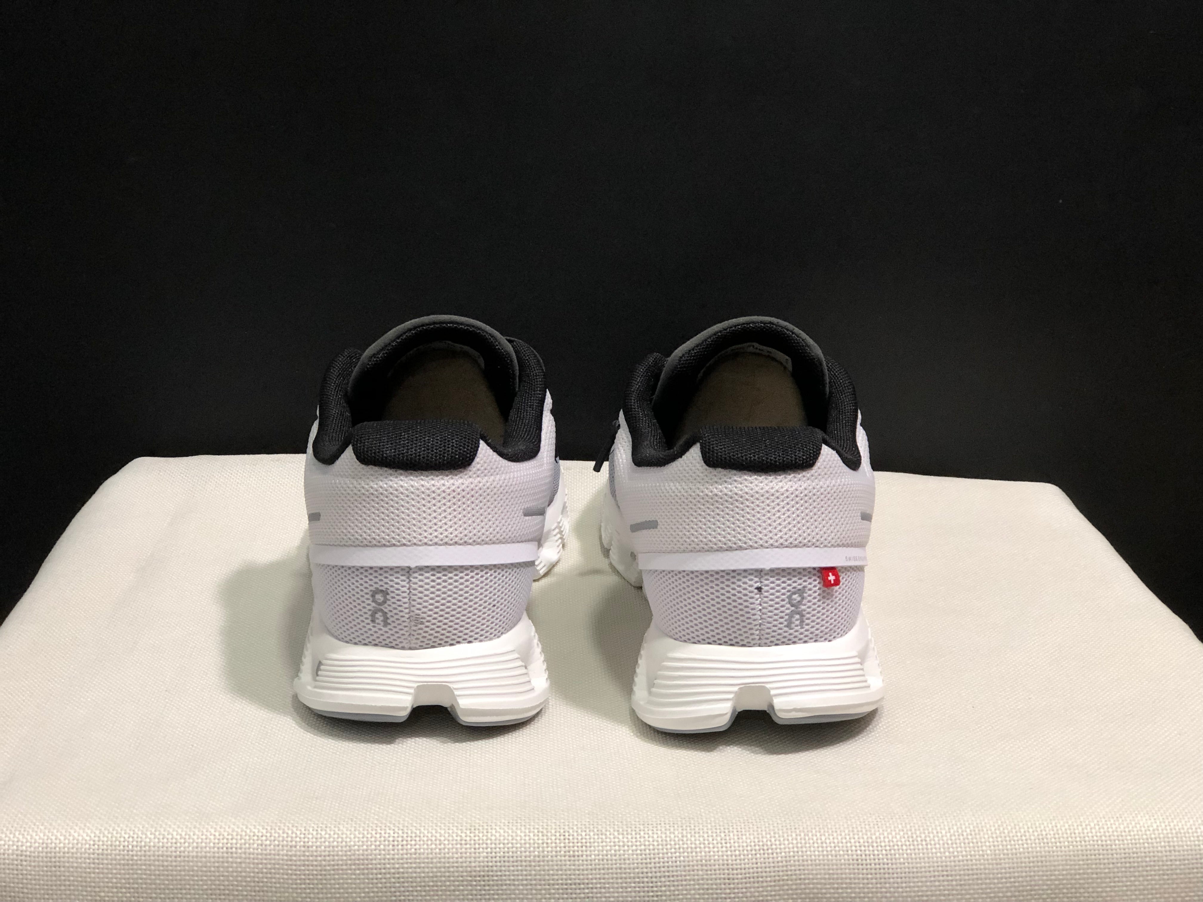 On Cloud 5 alloy gray