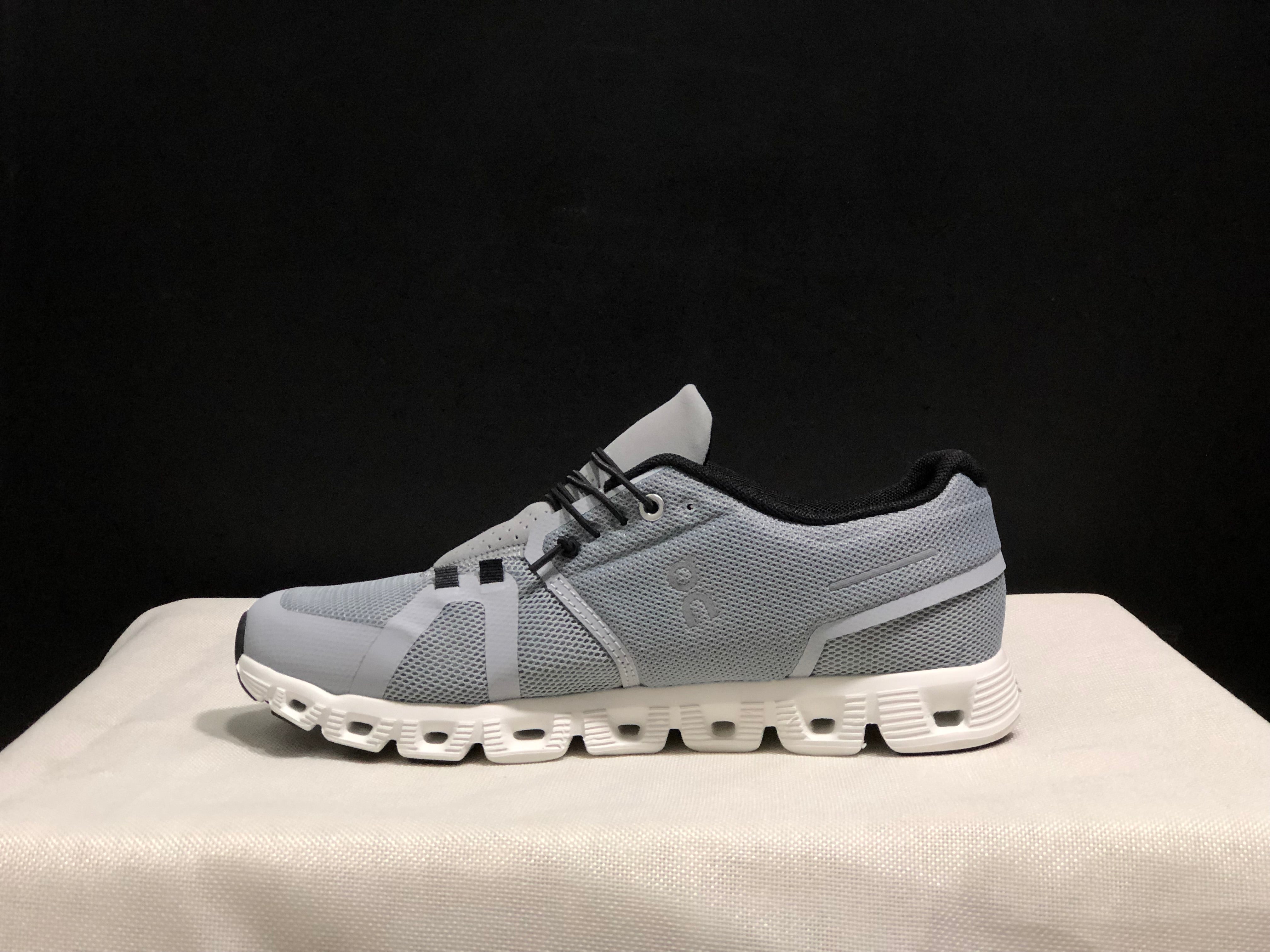 On Cloud 5 glacier gray