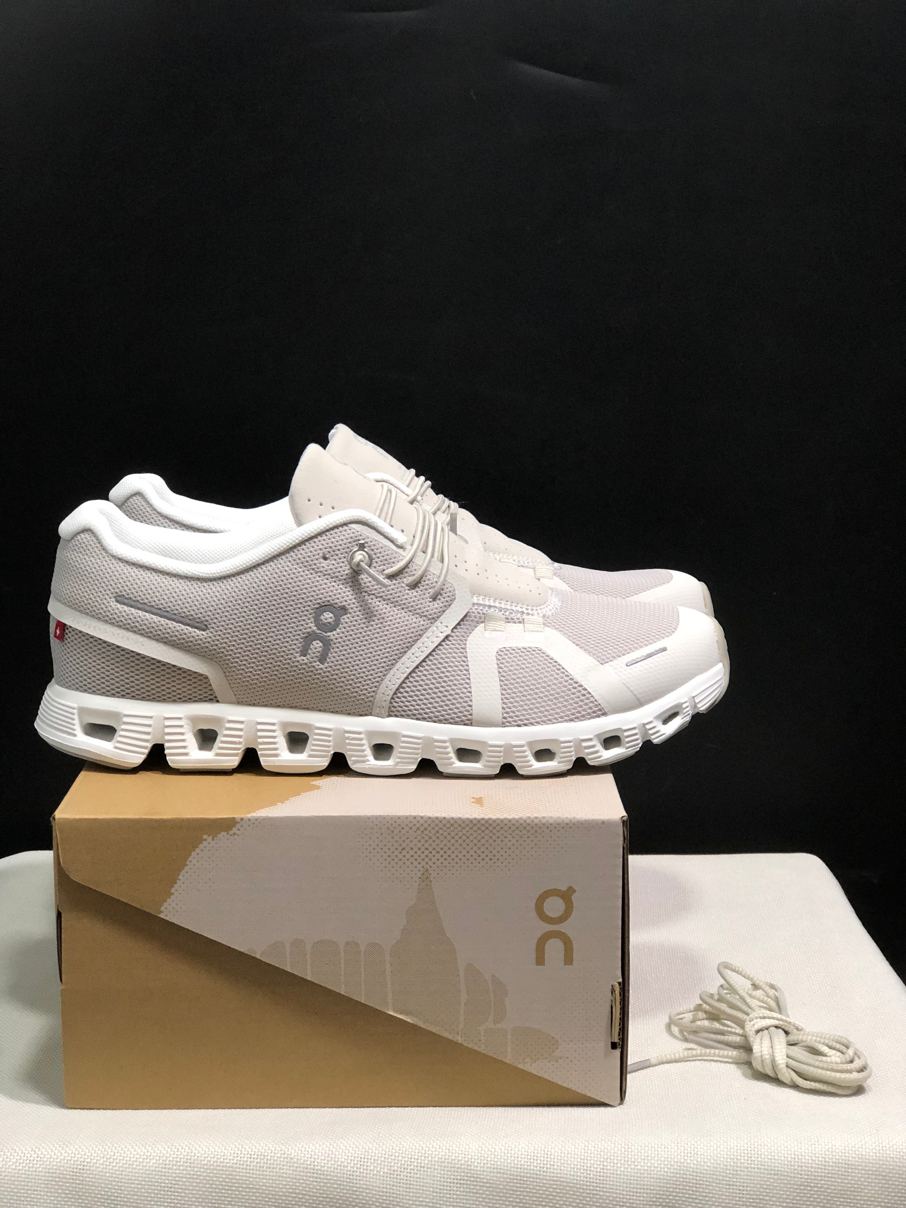 On Cloud 5 Pearl White