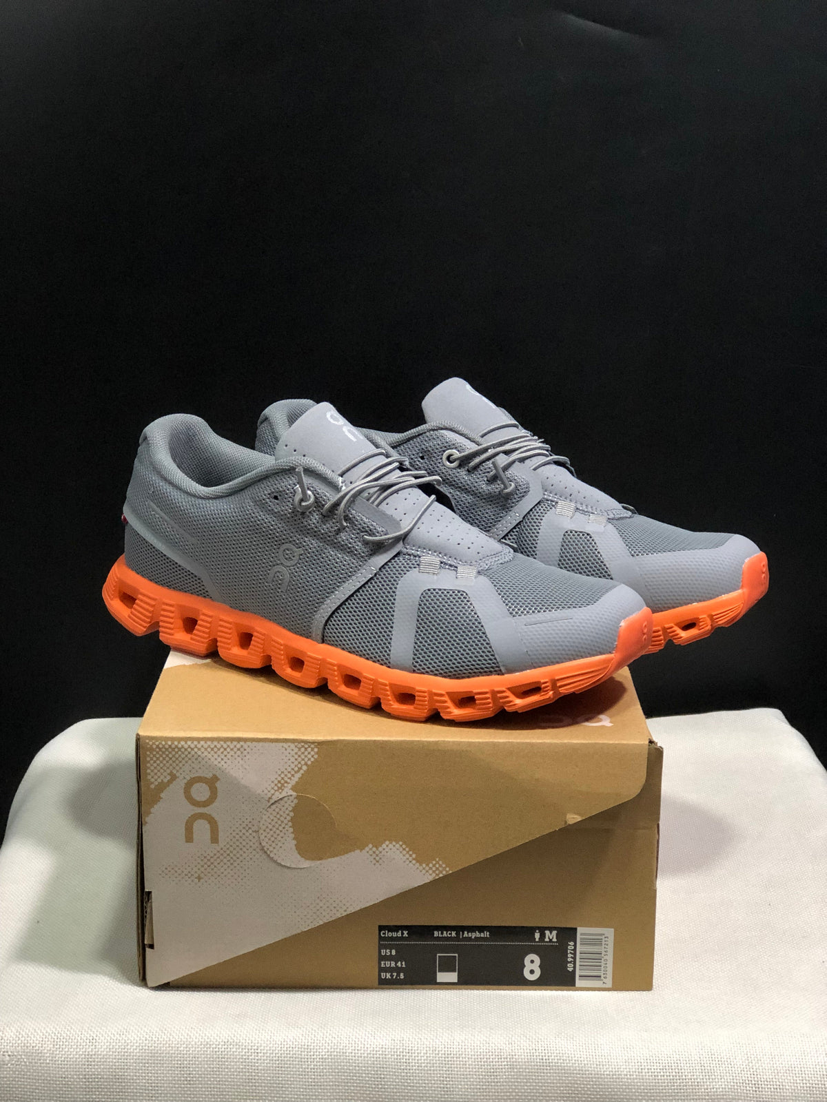 On Cloud 5 gray orange