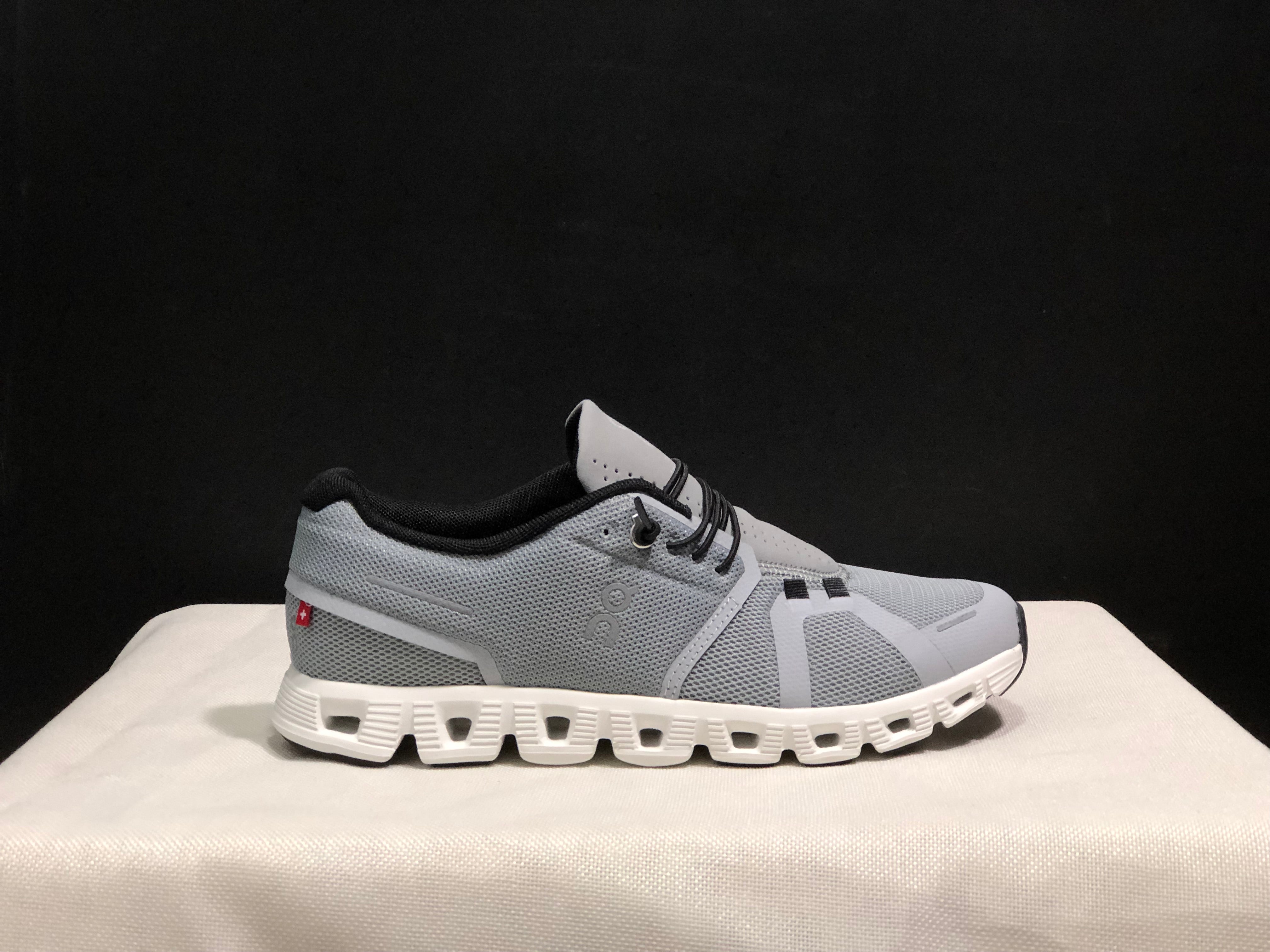 On Cloud 5 glacier gray